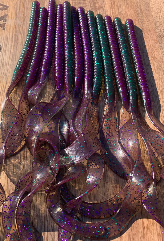 Kmag Worm Color 042 Purple Watermelon floating