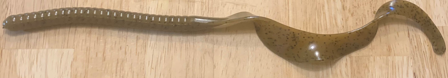 Kmag Worm Color 012D Green Pumpkin Dark Floating N/S