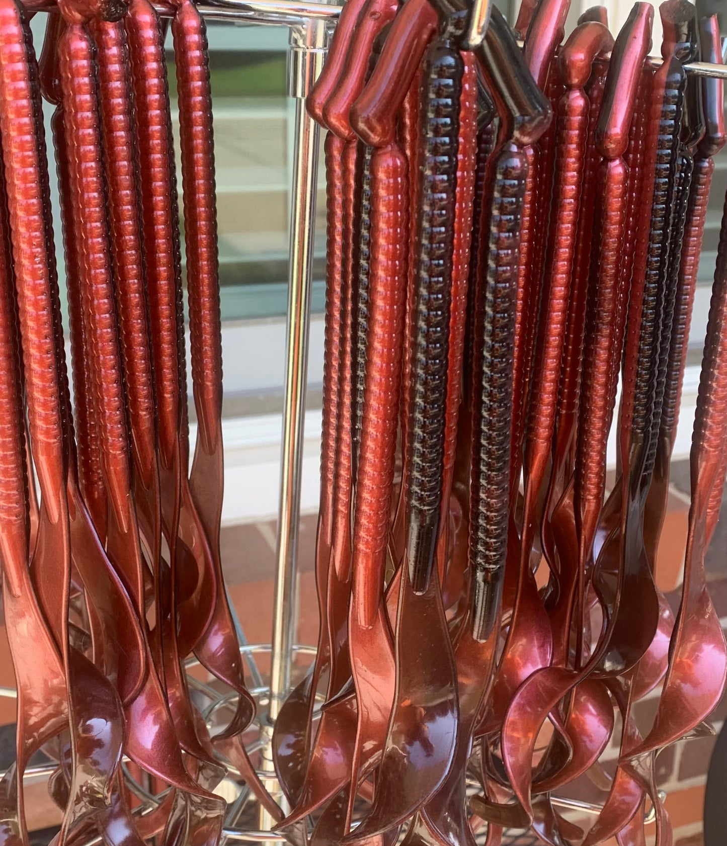 Kmag Worm Color 040 Red Shad