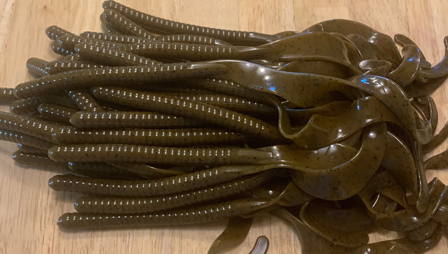 Kmag Worm Color 012D Green Pumpkin Dark Floating N/S